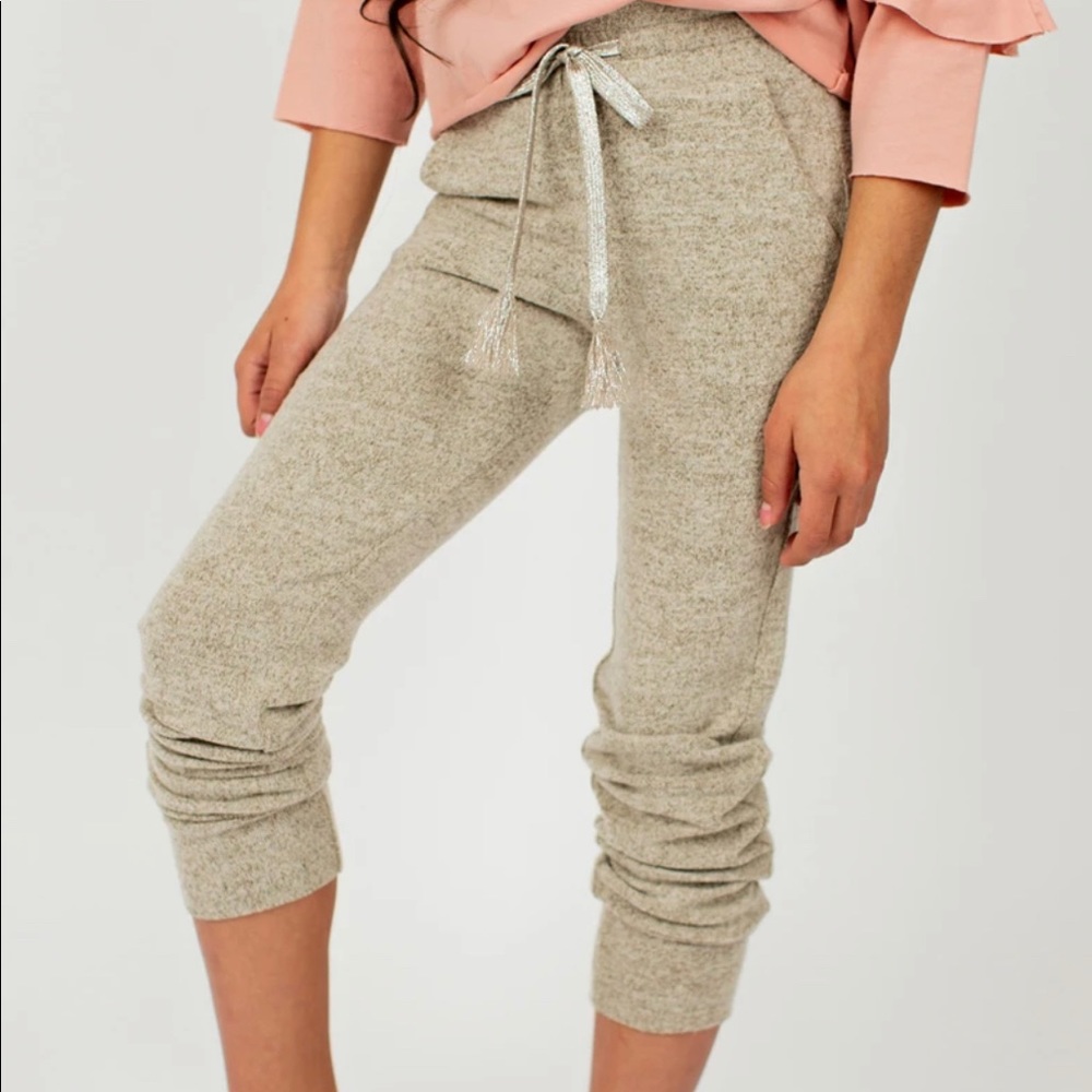 Chantal Jogger in Heathered Oat